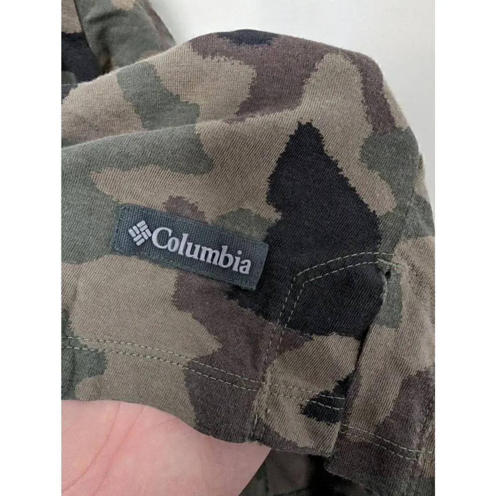 COLUMBIA Shirt Green Camo with Hoodie Youth Medium